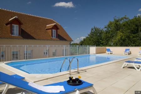 Appartement Duplex Avec Piscine à La Roche-Posay Extérieur photo